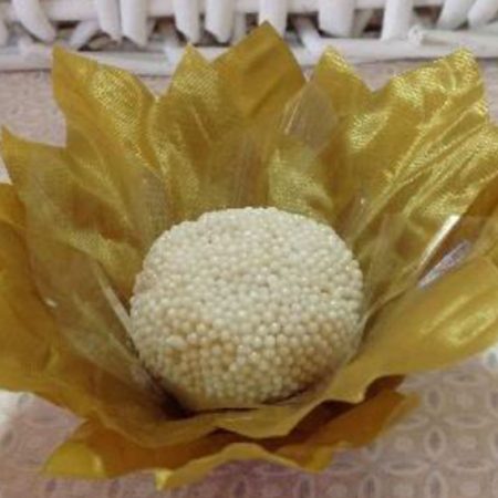 forminha_docinhos_festas_casamento_15_anos_dourada